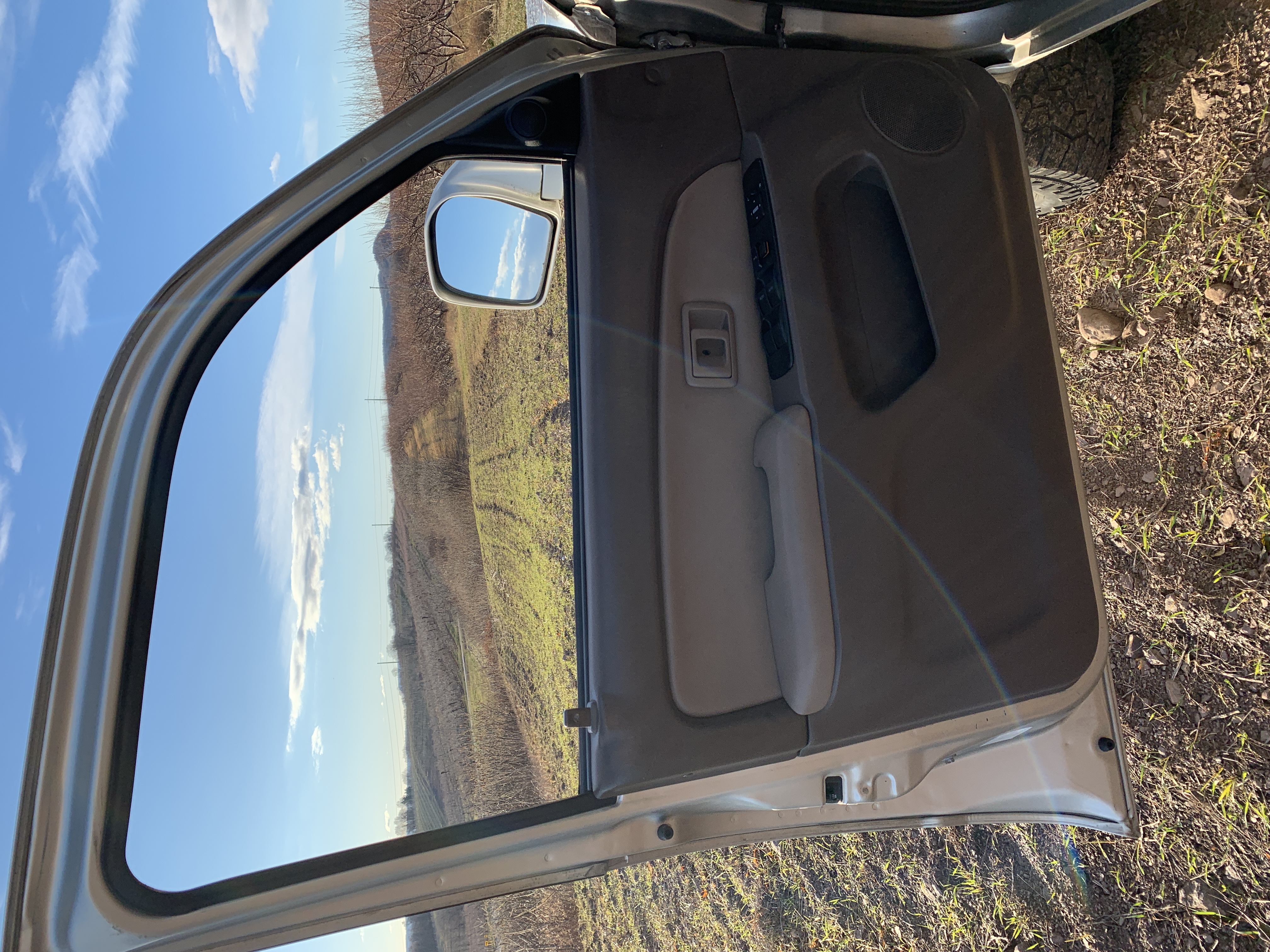 2002 Toyota 4Runner SR5 THIRD GENERATION - 3rd Gen 3.4L V6 4×4 - BEAUTIFUL - RUNS GREAT - HIGH MECHANICAL BASELINE - New Timing Belt, New Waterpump, New Head Gaskets, New Radiator, New Alternator, New Brakes, New Valve Cover Gaskets, New Wildpeak Tires, New Shocks, New Muffler / Exhaust, New HID Headlights, Frame is Clean and solid, Cleaned and Undercoated - MORE — photo 31